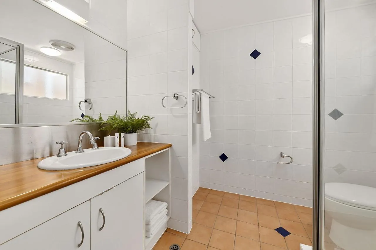 Ocean Views Central To Everything , 2 Bed, 2 Minute Walk To Beach Apartment Noosa Heads 0*,