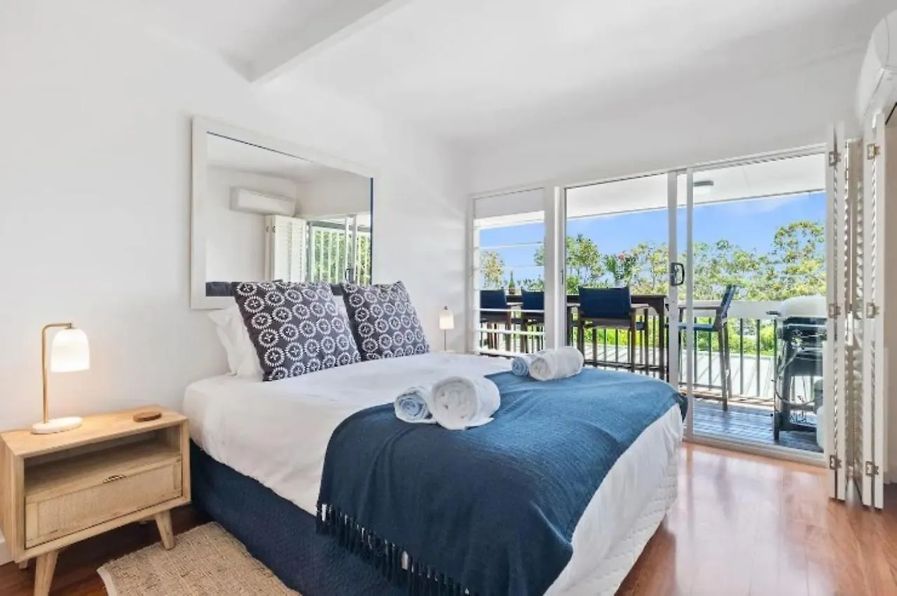 Ocean Views Central To Everything , 2 Bed, 2 Minute Walk To Beach Apartment Noosa Heads Australia