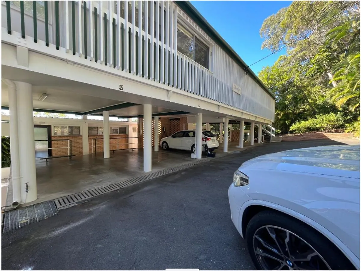 Ocean Views Central To Everything , 2 Bed, 2 Minute Walk To Beach Apartment Noosa Heads